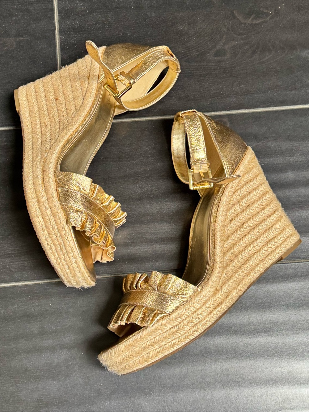 Michael Kors Gold Ruffle Espadrille Wedge Sandals size 8